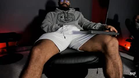 Snapshot of brockhurn_ chatting on 01/12/26, 12:05 brockhurn_ online show from 01/12/26, 12:05