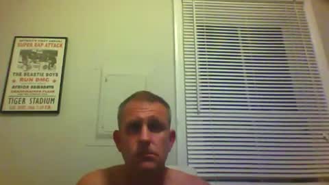 brodyb545755 online show from 05/19/26, 06:53