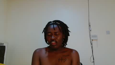 broken_haloo online show from 03/30/26, 05:52