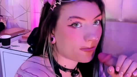     online show from 05/15/26, 01:40