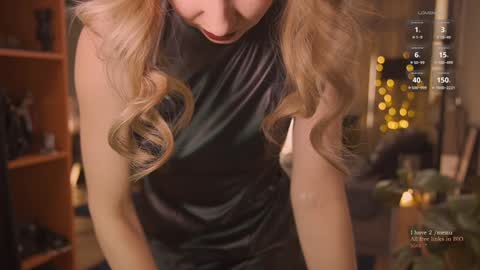 Snapshot of bronnica chatting on 01/07/25, 12:20 Anna online show from 01/07/25, 12:20