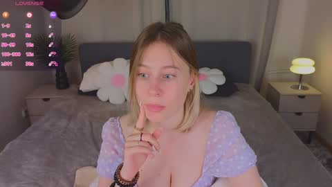 Snapshot of brook1yn_white chatting on 12/16/24, 03:00 Brook online show from 12/16/24, 03:00