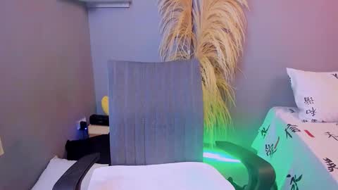 Snapshot of brook888_ chatting on 10/01/25, 03:23 Brook online show from 10/01/25, 03:23