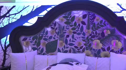 Ember online show from 02/15/25, 01:16