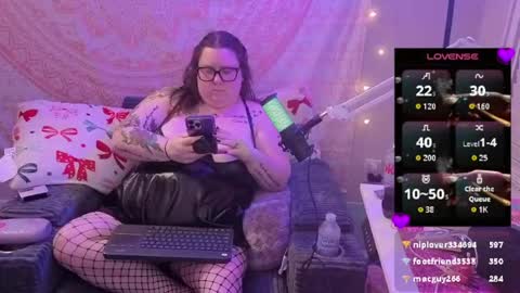 Snapshot of brookenicole3 chatting on 05/10/26, 04:50 Madam Brooke online show from 05/10/26, 04:50