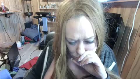 Snapshot of brookeride chatting on 10/03/25, 01:02 BrookeRide online show from 10/03/25, 01:02