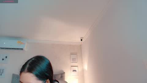 Brook Loves online show from 10/31/25, 05:25