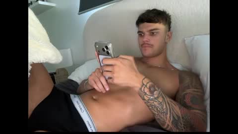 Snapshot of brooklyntay chatting on 04/20/26, 12:57 BrooklynTay online show from 04/20/26, 12:57