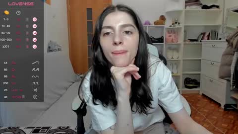 Snapshot of broosnica1 chatting on 04/25/26, 01:41 broosnica1 online show from 04/25/26, 01:41