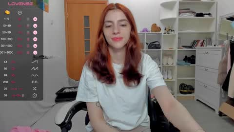 Snapshot of broosnica1 chatting on 05/22/26, 09:26 broosnica1 online show from 05/22/26, 09:26
