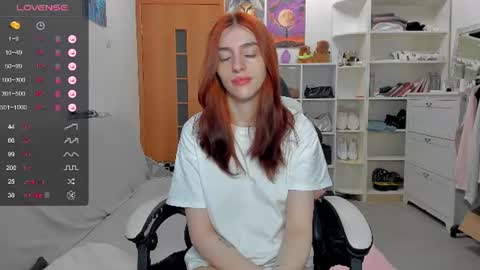 Snapshot of broosnica1 chatting on 06/20/26, 06:16 broosnica1 online show from 06/20/26, 06:16