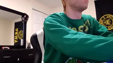 Snapshot of broski2002633810 chatting on 11/04/25, 06:12 broski2002633810 online show from 11/04/25, 06:12