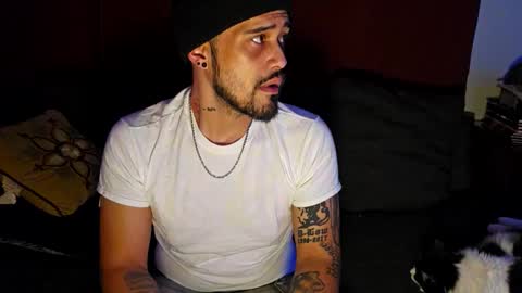 Snapshot of brownboyt chatting on 12/16/25, 03:44 brownboyt online show from 12/16/25, 03:44