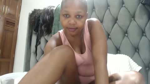 bella online show from 09/11/25, 02:33