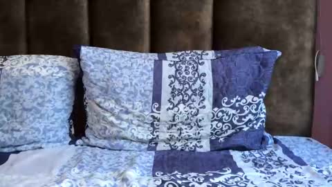 Snapshot of brownie_cake chatting on 09/14/25, 05:28 brownie_cake online show from 09/14/25, 05:28