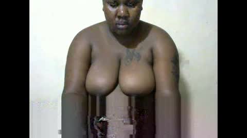 Snapshot of brownqueen90 chatting on 10/31/25, 05:36 JOY online show from 10/31/25, 05:36