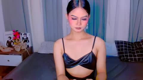 Roberta  GODDESS OF PLEASURE AND SEXUALDESIRE   online show from 09/19/25, 09:54
