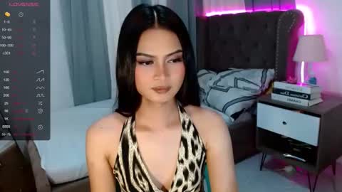 Snapshot of brownsausageroberta chatting on 03/22/26, 04:32 Roberta GODDESS OF PLEASURE AND SEXUALDESIRE online show from 03/22/26, 04:32