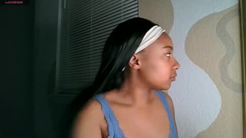 Snapshot of brownsugarcutie3 chatting on 04/21/26, 01:07 Brownsuagrcutie online show from 04/21/26, 01:07