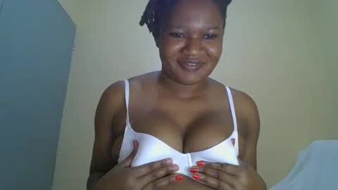 Snapshot of browny_kinky chatting on 12/16/24, 07:48 pitch online show from 12/16/24, 07:48