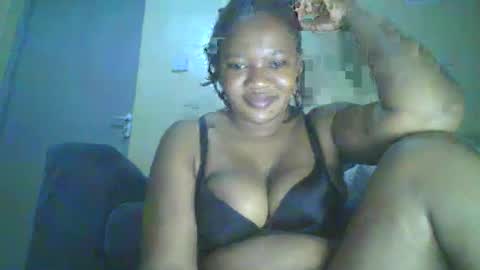 Snapshot of browny_kinky chatting on 12/22/24, 01:01 pitch online show from 12/22/24, 01:01