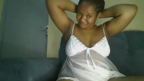 Snapshot of browny_kinky chatting on 12/25/24, 01:42 pitch online show from 12/25/24, 01:42
