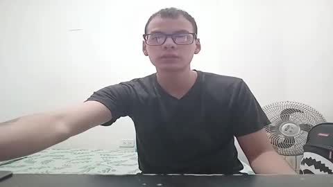 Snapshot of bruce_kane69 chatting on 02/19/25, 01:17 Bruce Kane online show from 02/19/25, 01:17