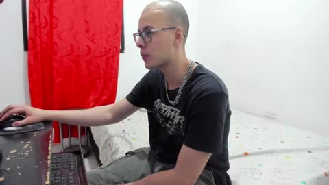 Snapshot of bruce_kane69 chatting on 02/27/25, 08:53 Bruce Kane online show from 02/27/25, 08:53