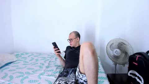 Snapshot of bruce_kane69 chatting on 03/08/25, 03:45 Bruce Kane online show from 03/08/25, 03:45