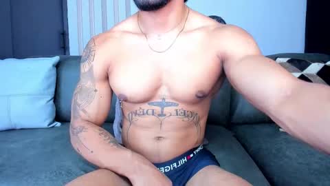 Snapshot of bruce_roldan chatting on 11/14/25, 08:51 bruce roldan online show from 11/14/25, 08:51