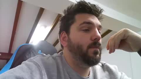 Snapshot of bruce_wayne34 chatting on 12/31/24, 06:05 Bruce Wayne online show from 12/31/24, 06:05