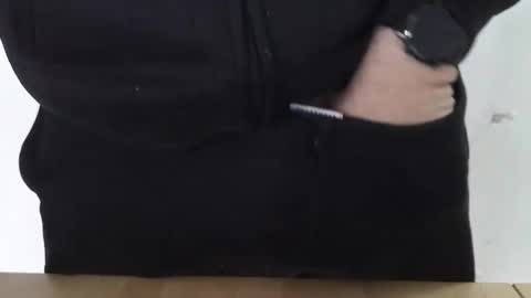 Snapshot of bruce_wayne34 chatting on 03/10/25, 09:10 Bruce Wayne online show from 03/10/25, 09:10