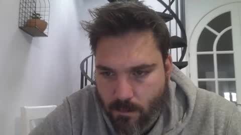 Snapshot of bruce_wayne34 chatting on 12/19/25, 10:00 Bruce Wayne online show from 12/19/25, 10:00