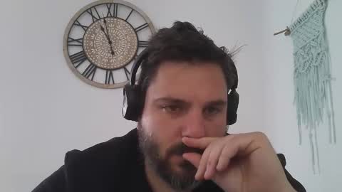 Snapshot of bruce_wayne34 chatting on 03/17/26, 09:56 Bruce Wayne online show from 03/17/26, 09:56