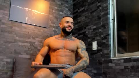 Snapshot of brucedallas chatting on 10/09/25, 02:53 brucedallas online show from 10/09/25, 02:53