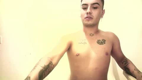 Snapshot of brucee_venturee chatting on 11/22/25, 08:57 brucee_venturee online show from 11/22/25, 08:57