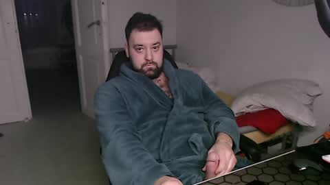 Bruce online show from 12/22/24, 04:06