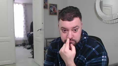 Bruce online show from 02/04/25, 01:48