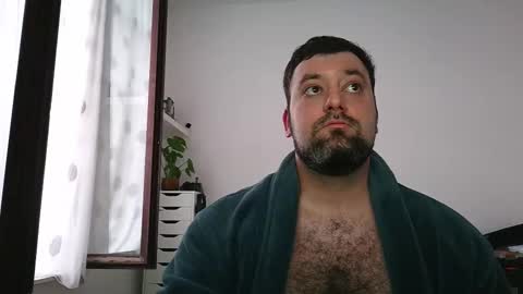 Bruce online show from 09/12/25, 04:51