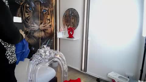 Bruja SCarlata online show from 09/17/25, 10:17