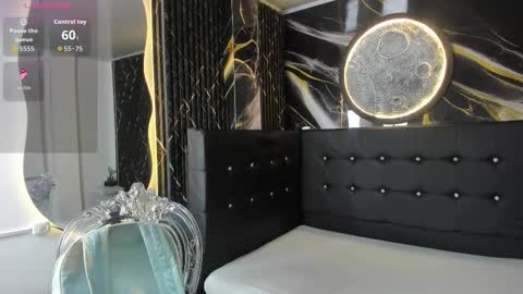 Bruja SCarlata online show from 10/11/25, 10:14