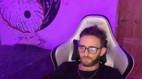 Snapshot of brulink103 chatting on 09/15/25, 01:33 ganjatalks online show from 09/15/25, 01:33