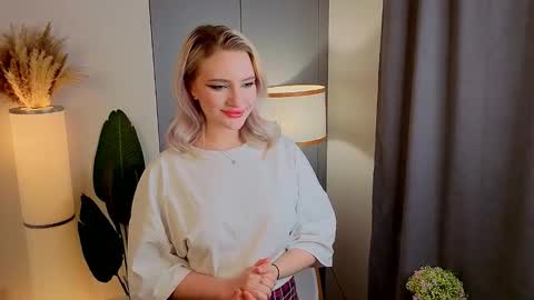 Doris online show from 11/30/25, 09:08