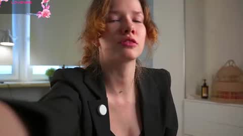 Tess online show from 06/30/26, 02:07