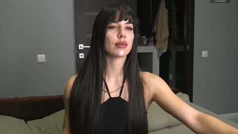 Snapshot of brunette_from_the_moon chatting on 12/29/24, 06:27 Alice online show from 12/29/24, 06:27