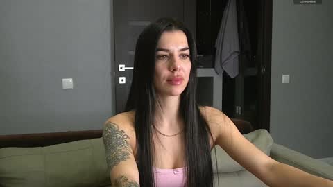 Snapshot of brunette_from_the_moon chatting on 01/05/25, 11:55 Alice online show from 01/05/25, 11:55