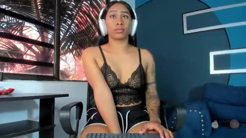 Snapshot of brunettesexyy0 chatting on 03/02/25, 09:22 brunette online show from 03/02/25, 09:22