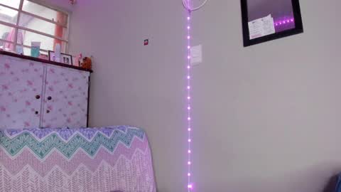 Snapshot of brunettesexyy0 chatting on 09/17/25, 03:46 brunette online show from 09/17/25, 03:46