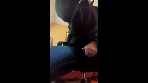 Snapshot of bruno5629 chatting on 04/06/26, 12:06 bruno5629 online show from 04/06/26, 12:06