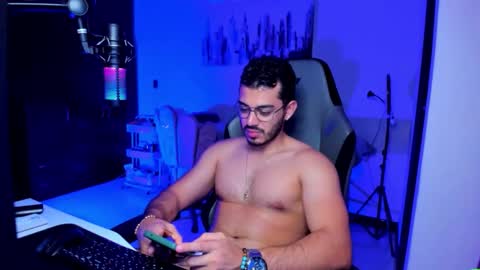 Bruno online show from 05/17/26, 03:59